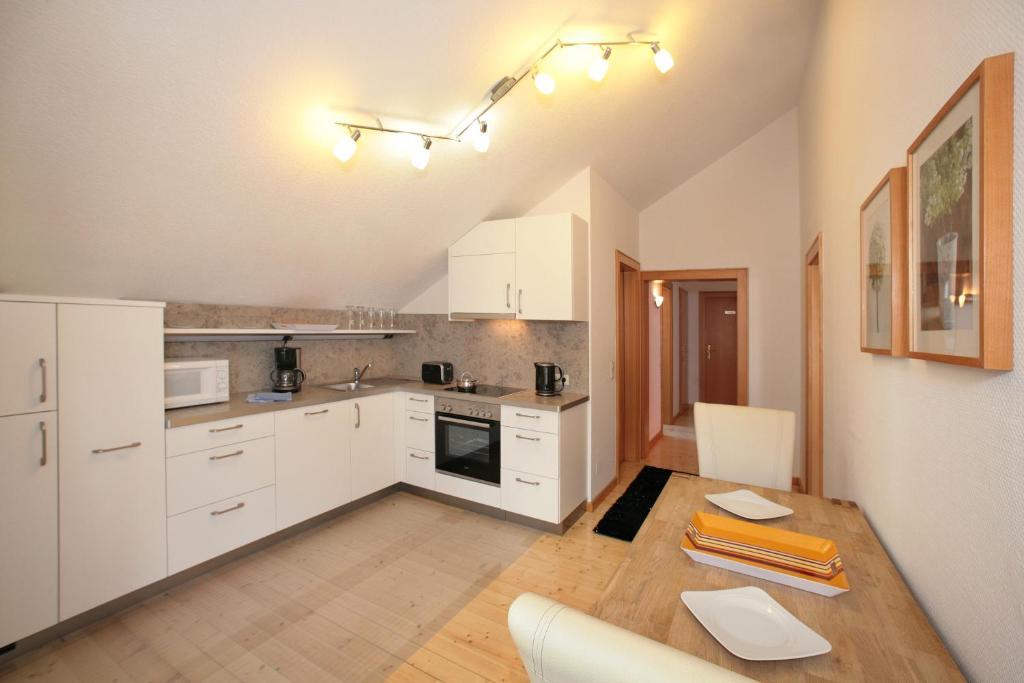 City Apartments Mozart Цел ам Зее Стая снимка